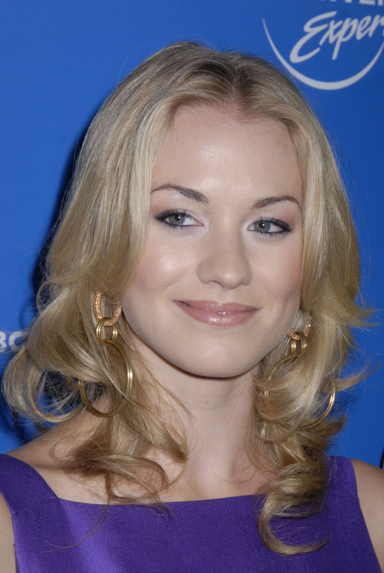 Yvonne Strahovski